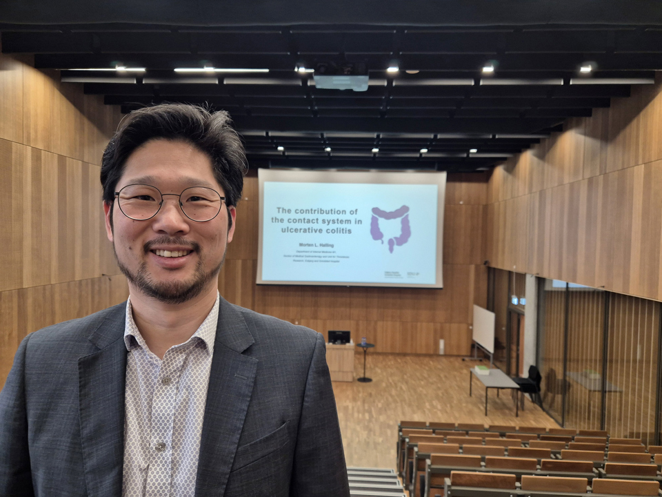 Ph.d.-studerende Morten Lee Halling undersøgte, hvad der sker under udbrud af den kroniske tarmsygdom colitis ulcerosa.