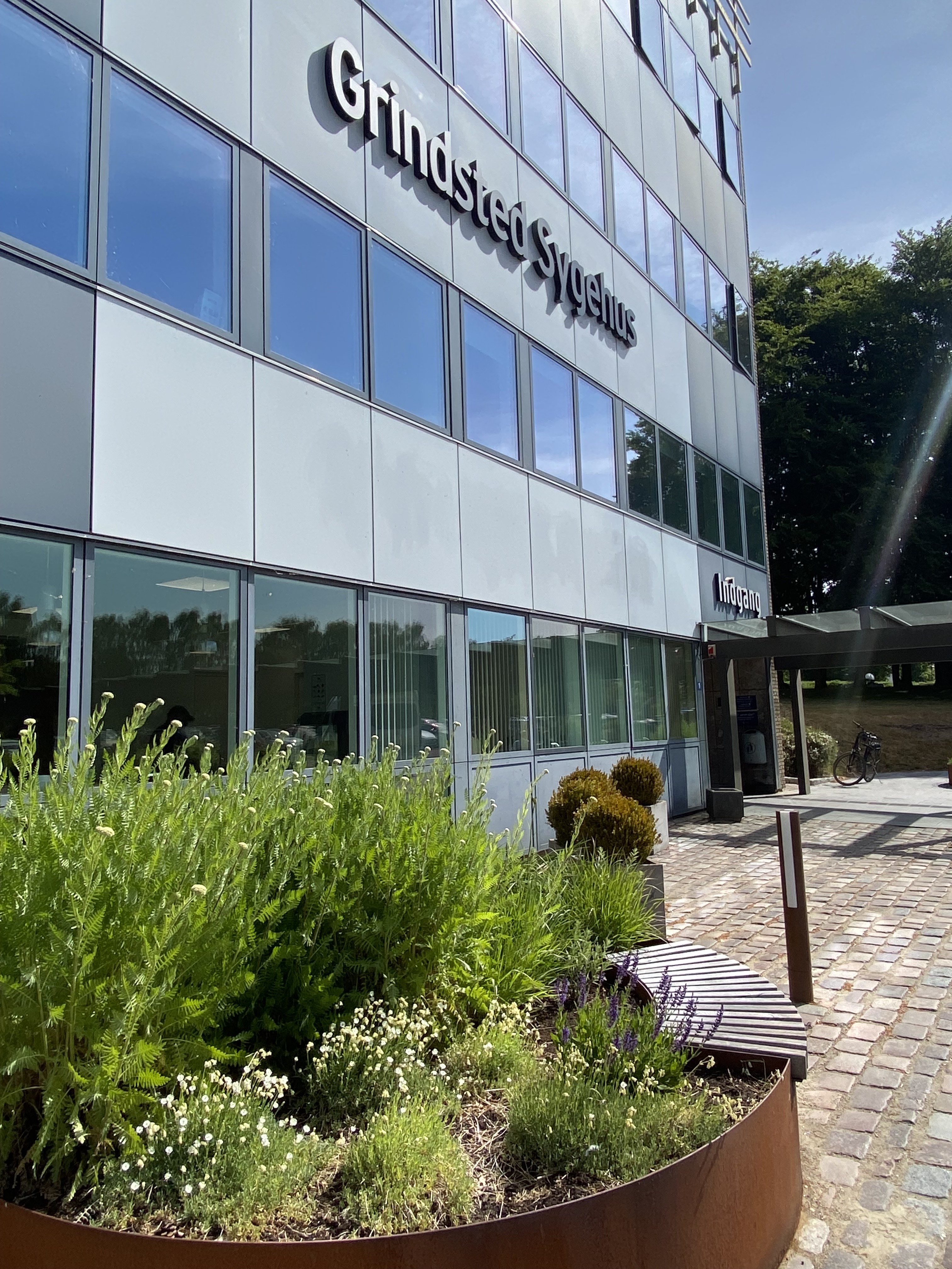 Indgangen til Grindsted Sygehus