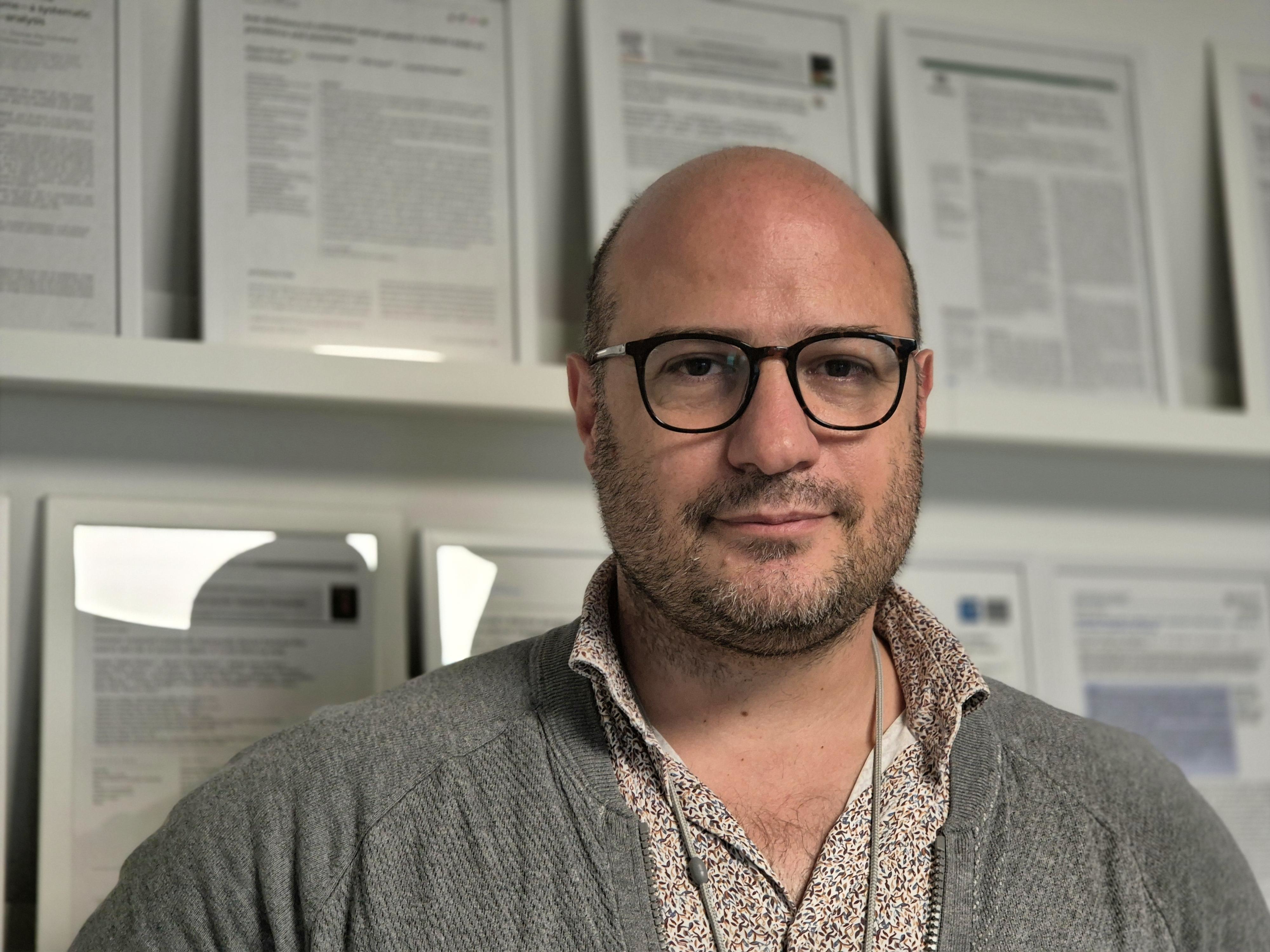 Overlæge Antonio Drago er per 1. november 2025 ansat som klinisk lektor i psykiatri ved Institut for Regional Sundhedsforskning, Syddansk Universitet, sideløbende med sin ledende overlægeansættelse på Psykiatrisygehuset i Esbjerg.