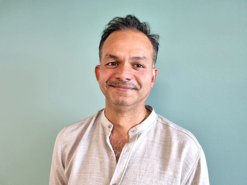 Afdelingslæge Vikram Shanbhogue er fra 1. juni 2025 ansat som ny klinisk lektor i forskningen for diabetes- og hormonsygdomme på Esbjerg Sygehus, Syddansk Universitetshospital.