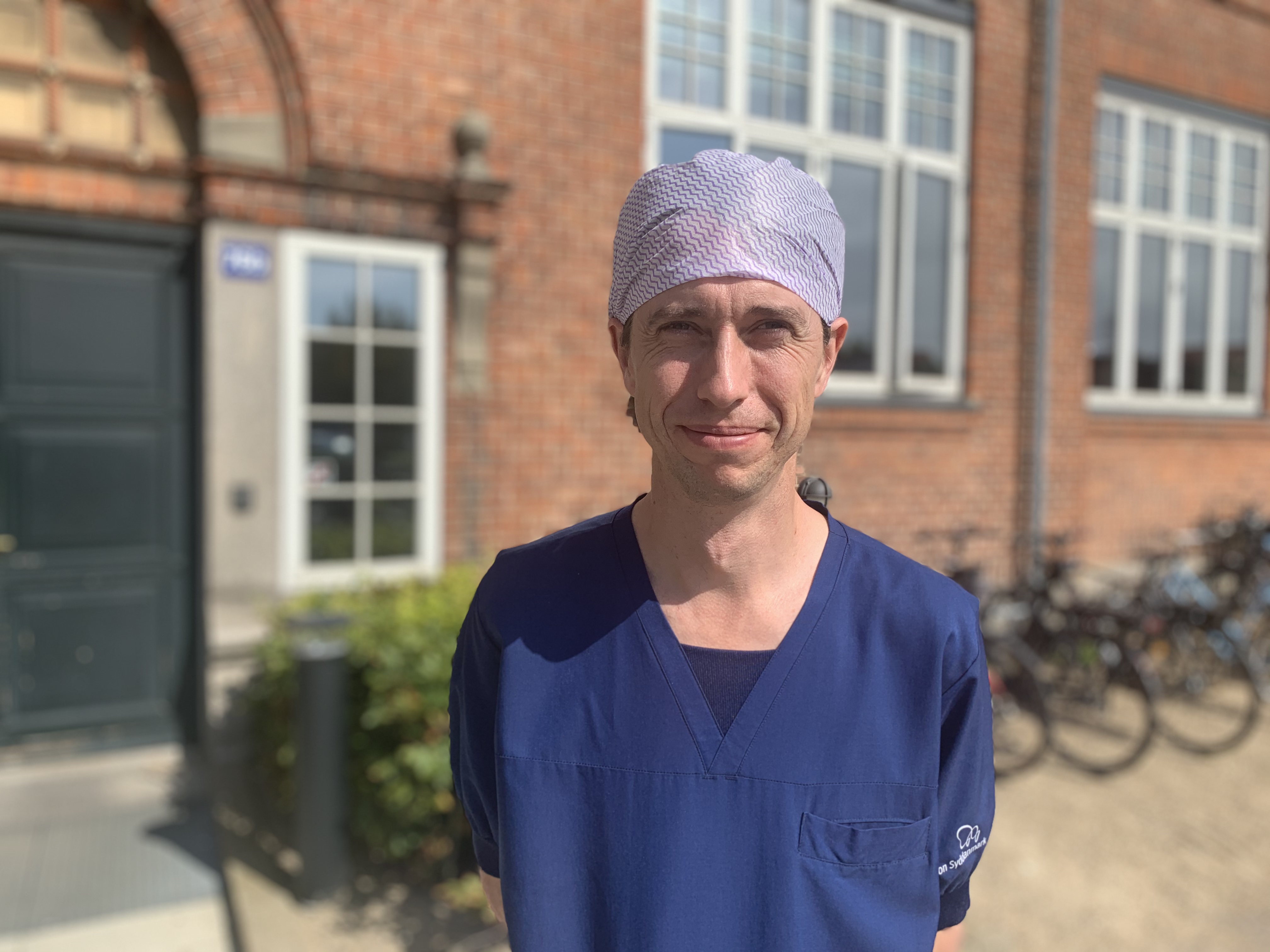 Foto: Læge Rasmus Krøijer er ny klinisk lektor i mave- og tarmkirurgi.